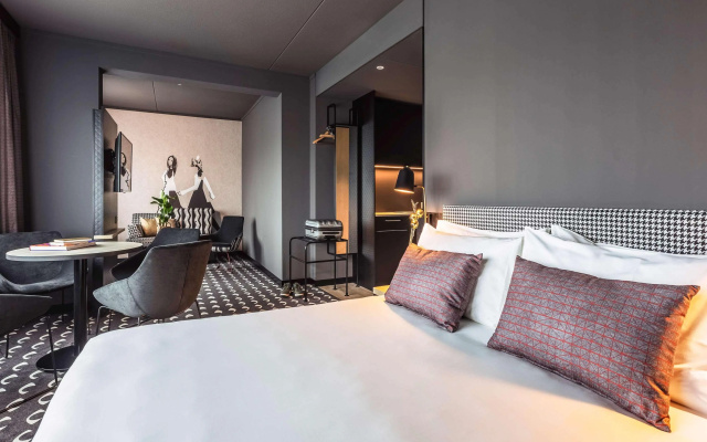 ibis Styles Arnhem Centre - Image 6