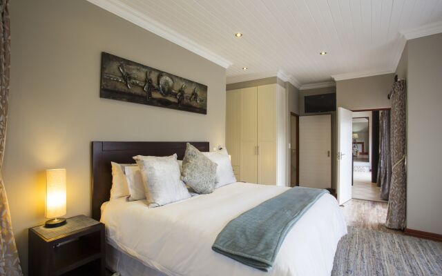 The Browns' Luxury Guest Suites