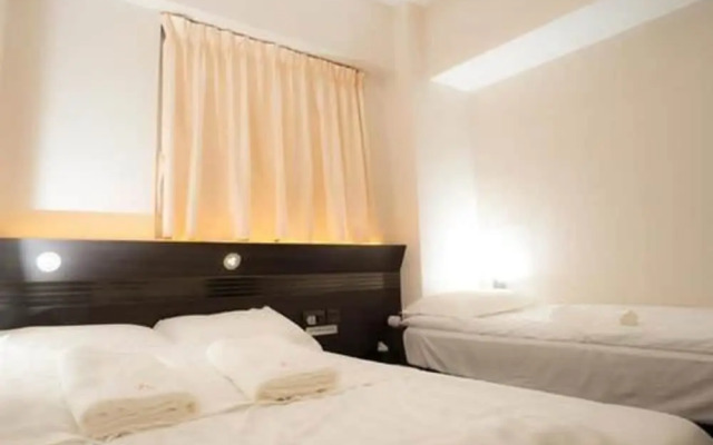 Homy Inn - Hostel