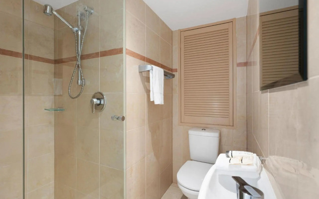 Aqua Linea 3 Noosa Parade 82