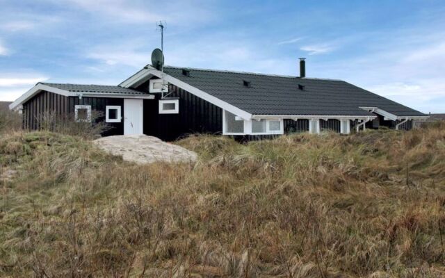 "Sixten" - 450m from the sea in NW Jutland