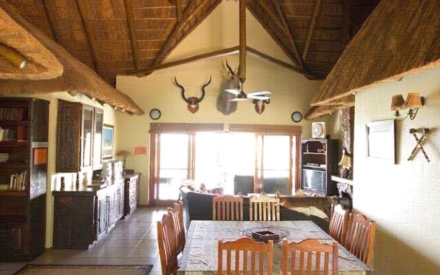 Mabalingwe Uzuri Game Lodge