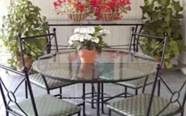 Coral Reef Inn & Suites