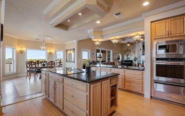 Crystal Beach Villa 5 Bedroom Home