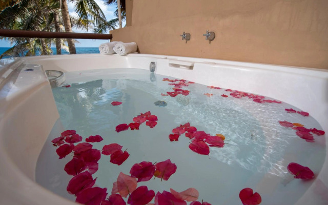 Hotel Playa la Media Luna, Isla Mujeres