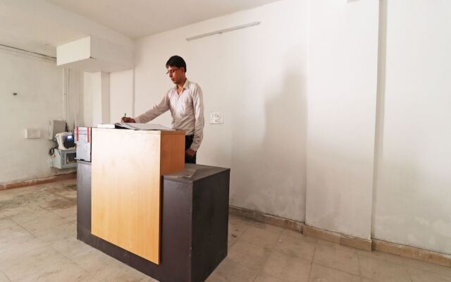OYO Flagship 39677 Haiderpur Road