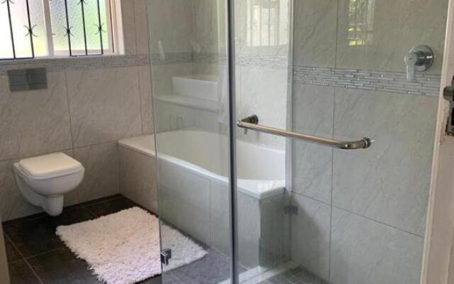 White House lodge in Scotburgh