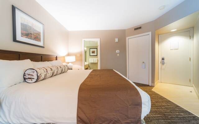 Horseshoe Valley Suites - The Azure