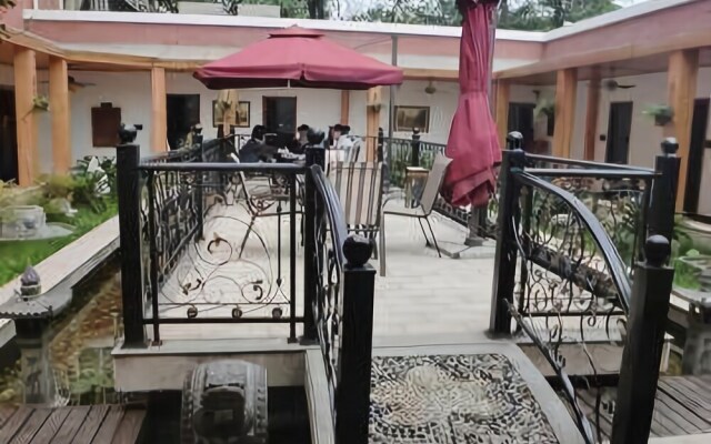 Share House Inn