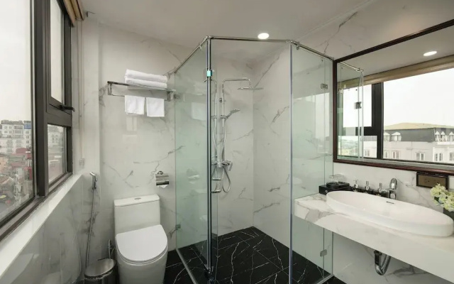 Hanoi Plaza Suite  & Spa