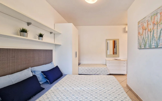 Ground-floor Apartment With Garden and Pool Access