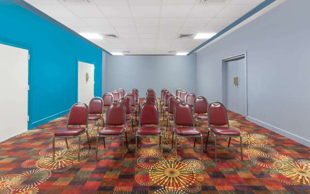 Days Inn by Wyndham Uvalde