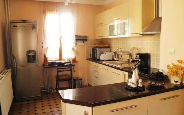 Guest House Detelina