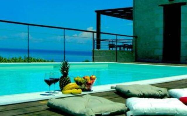 Exensian Villas & Suites