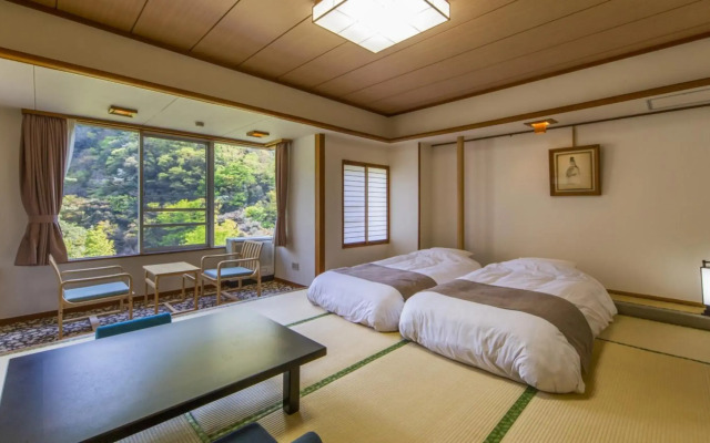 Shimobe Hotel