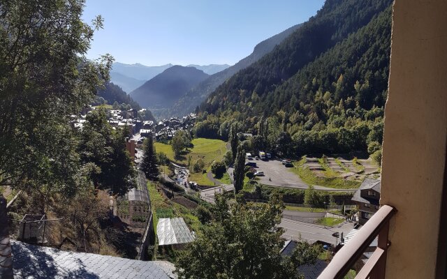 Apartamentos Arinsal 3000