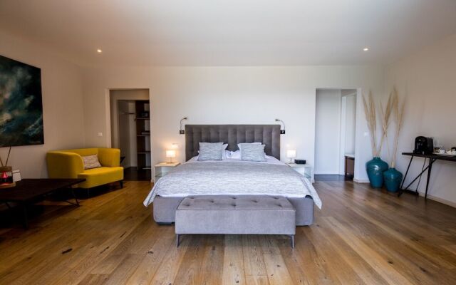 Swim Lodge Hotel Porto Vecchio