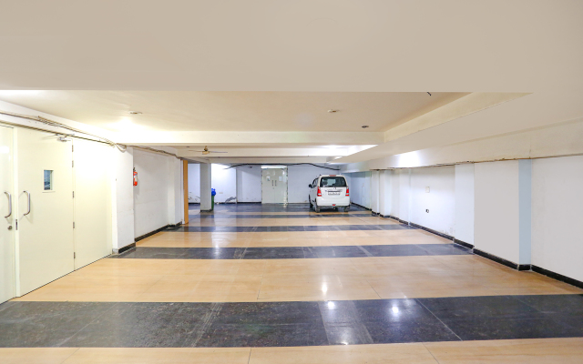 Fabhotel F9 Peeragarhi