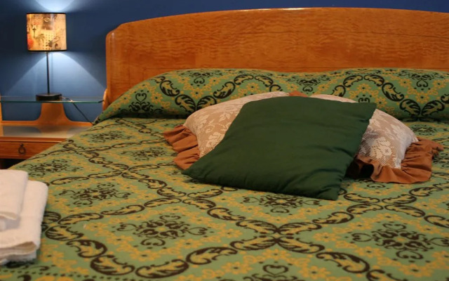 Seralcadio Guesthouse and Holiday Apartments