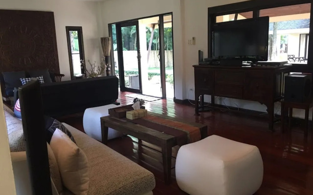 Phuchaofa Pool Villa
