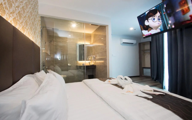 Spring Season Hotel