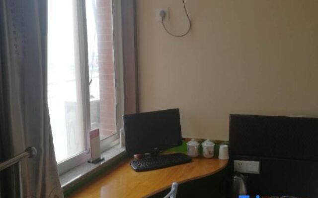 Qianjiang Jinsui Business Hotel