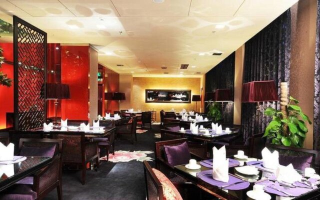 Danfeng Boutique