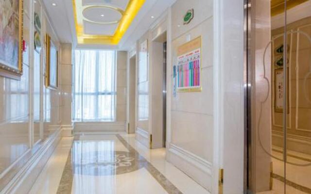 Vienna Hotel Hubei Xiangyang Tanxi Road