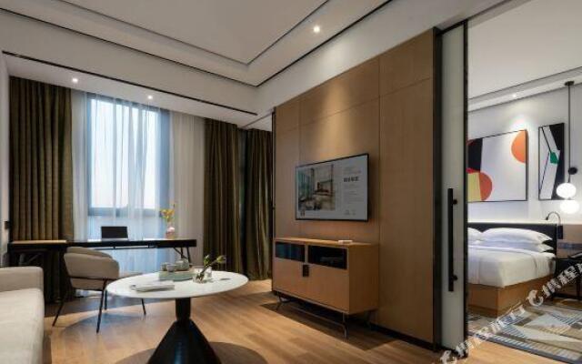 The Hotel V - Shanghai Hongqiao Hub