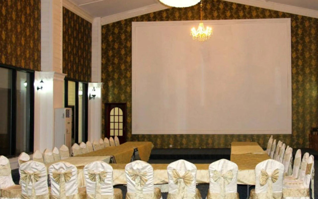 Loumaile Lodge