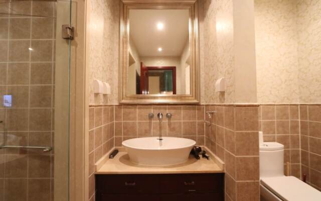 Warm Journey Apartment