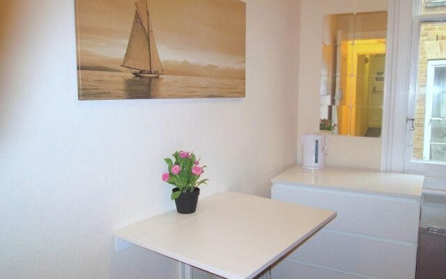 RMA Hostel-Accommodation