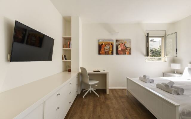 Stunning 2BR Apartment in Beeri