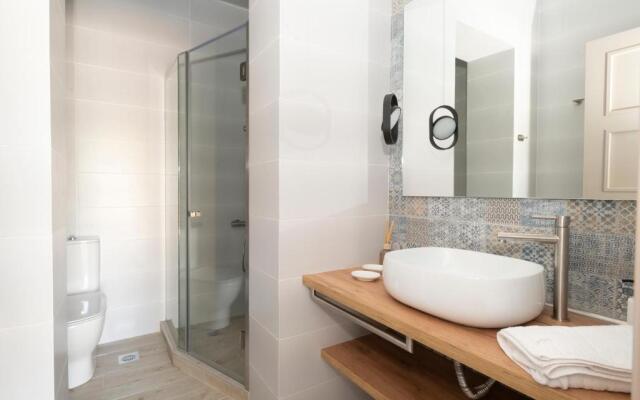 Camara Luxury Apartments (Standard Apartment)