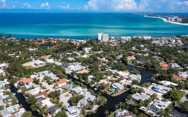 Luxe 3BR Siesta Key Home Pool