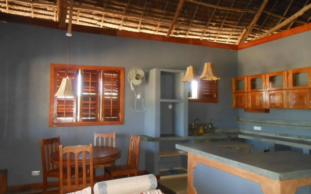 Mbuyuni Beach Village - Bungalows