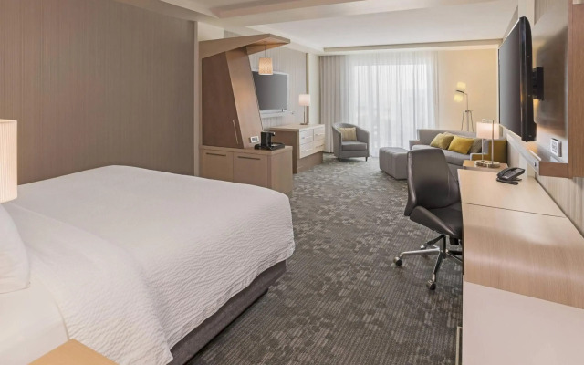 Courtyard by Marriott Burlington