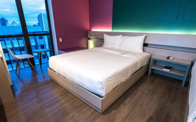 Yello Hotel Cebu powered by Cocotel
