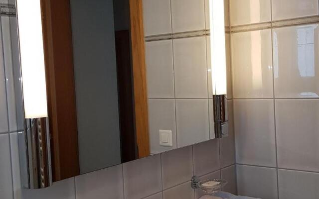 Apart-Garni Motnaida