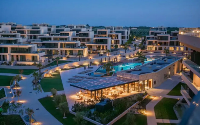 Petram Resort & Residences