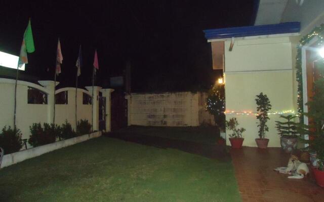 Donsol Aguluz Homestay