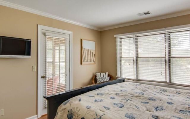 Bay Pointe 2137 by RedAwning