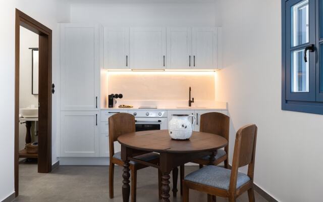 Kalathos Square Luxury Suites