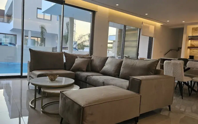 146 3 AN - Stay Oasis Luxury Villa