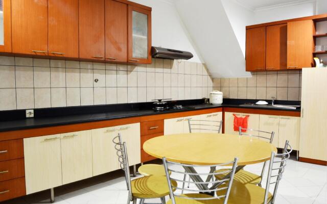 ZEN Rooms Chic Home Kemang