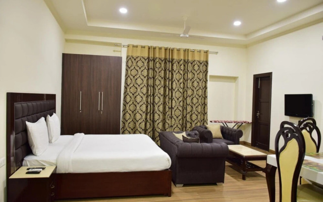 When In Gurgaon - Service Apartments Next to Artemis Hospital