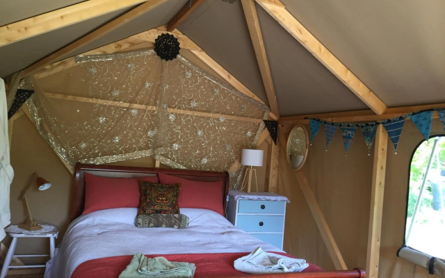 Omarama Oasis - Permaculture Glamping