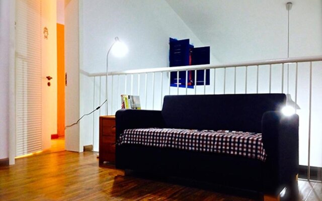 So Hostel