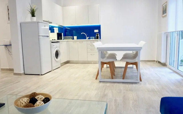 Modern & Central Apt in Athens