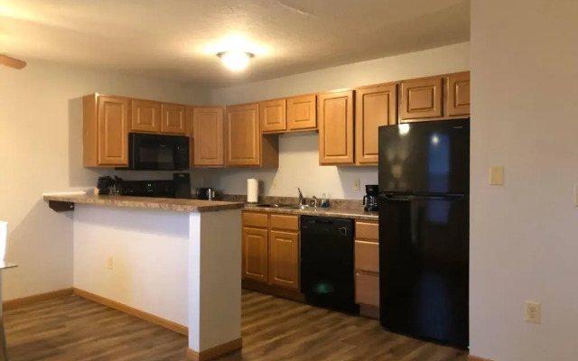 2 Bedroom Apartment Next To Rivian